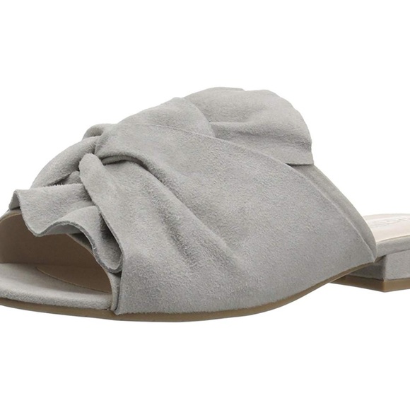 NEW! Keneth Cole Reaction Vanya suede slip sandals in light grey. Size 11 - Picture 10 of 10